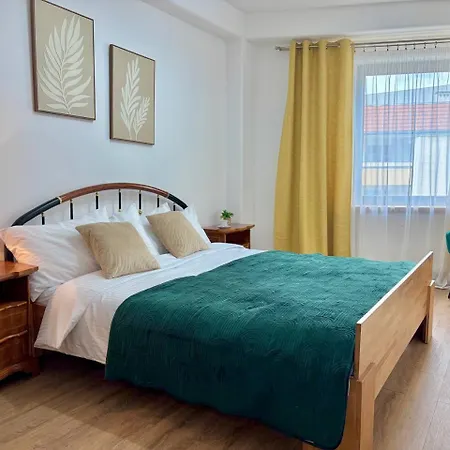 Διαμέρισμα Old Town Elegance - Spacious & Free Private Parking