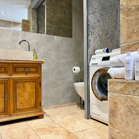 Old Town Elegance - Spacious & Free Private Parking Διαμέρισμα *